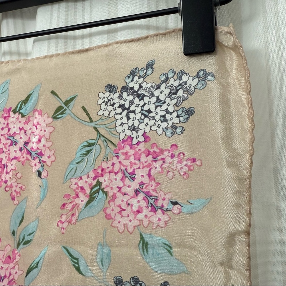 TRUE VINTAGE 100% Silk ECHO Oversized Cream Blue & Pink Floral Scarf - Picture 3 of 9